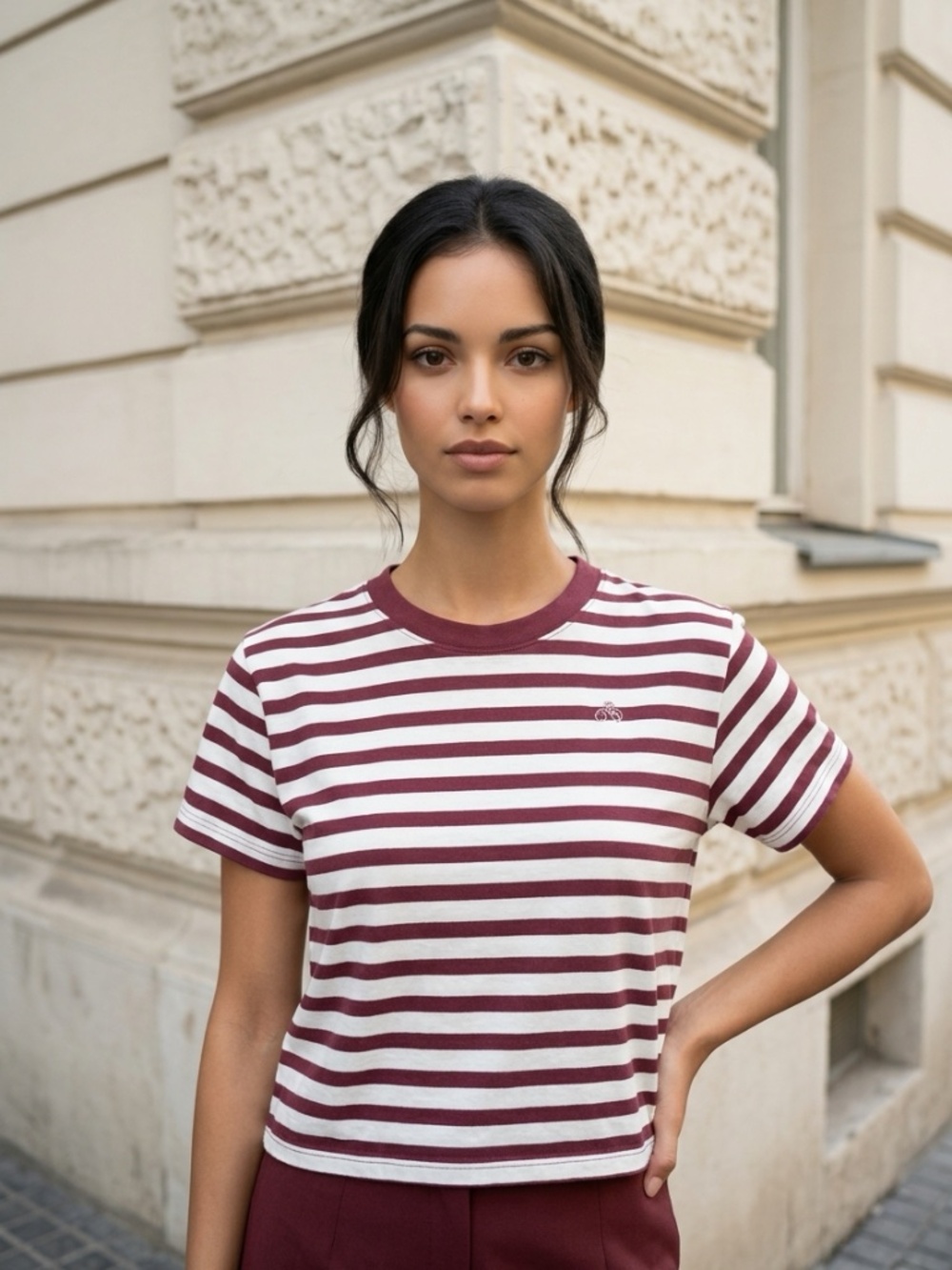 Scotch & Soda , T- shirt Size M, Color Vintage  Dye red stripe .